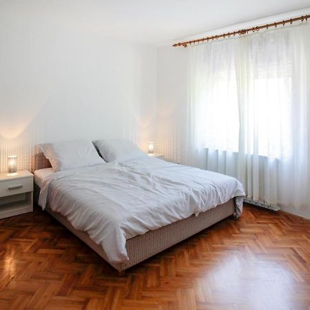 Apartment Sverko Кастав Екстер'єр фото